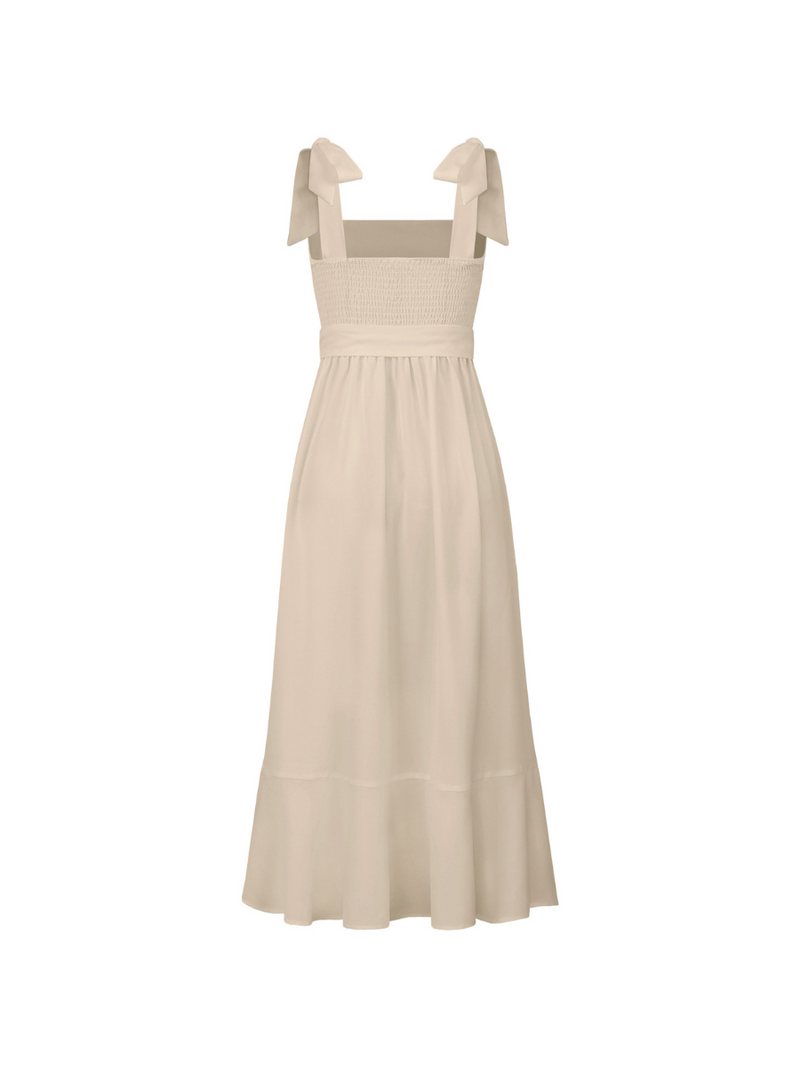 Effortlessly Elegant Dress with a Timeless Design