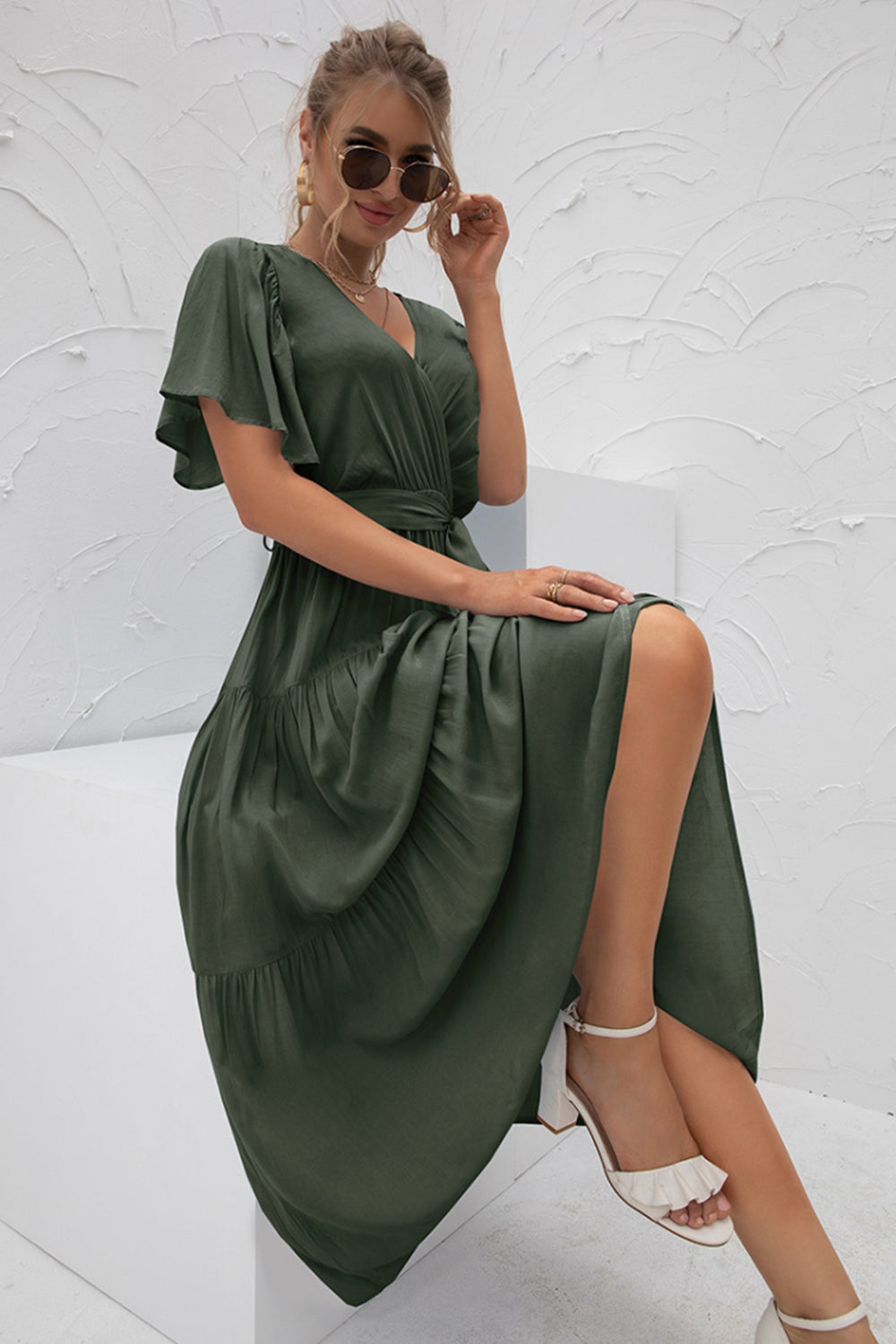 Gracefully Styled Dress for Any Occasion