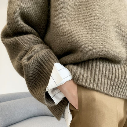 Well Tailored Sweater with a Graceful Silhouette