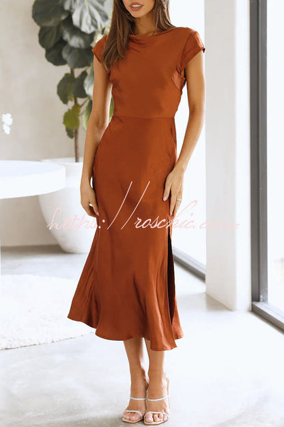 Polished Dress with an Effortless Classic Look