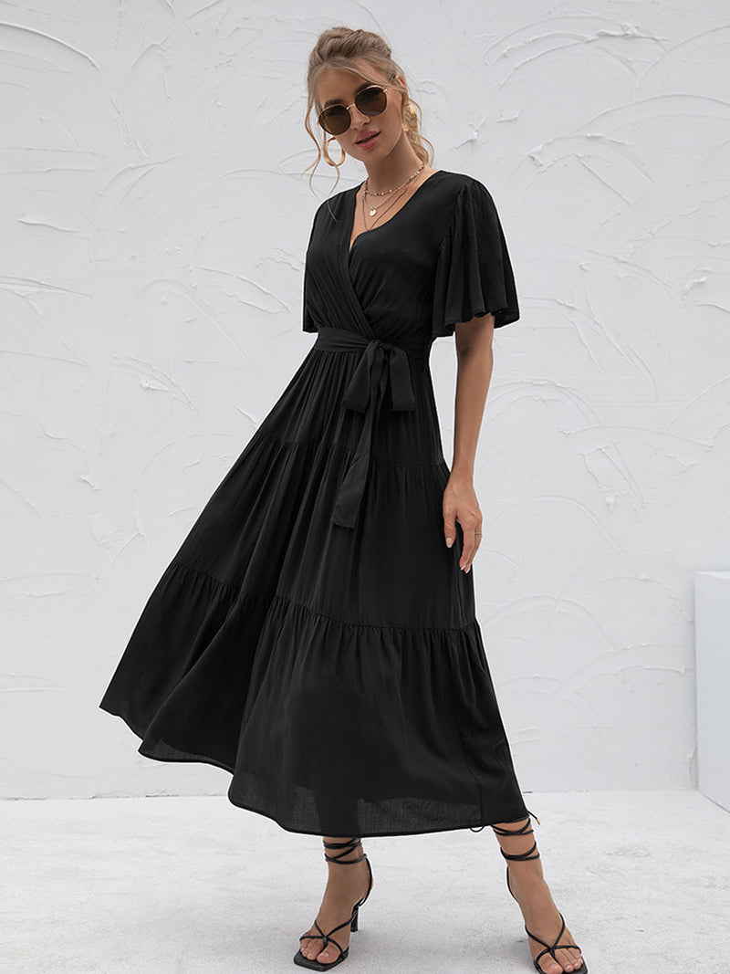Effortlessly Elegant Dress with a Timeless Design