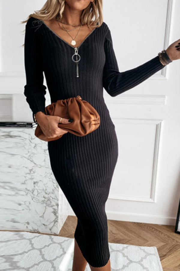 Sophisticated Dress with a Clean Classic Look