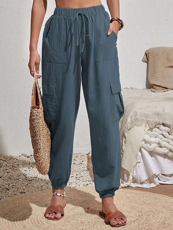 Well Tailored Pants with a Graceful Silhouette