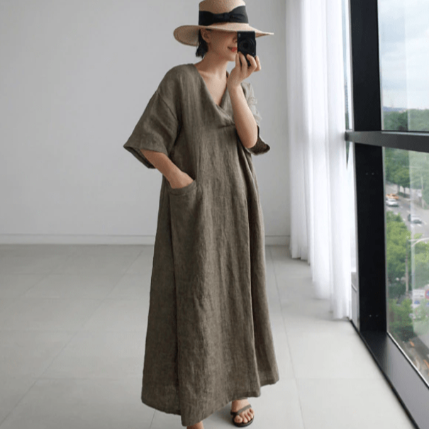 Effortlessly Elegant Blouse with a Timeless Design
