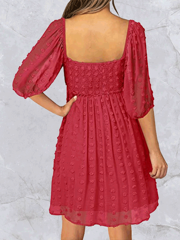 Well Tailored Dress with a Graceful Silhouette