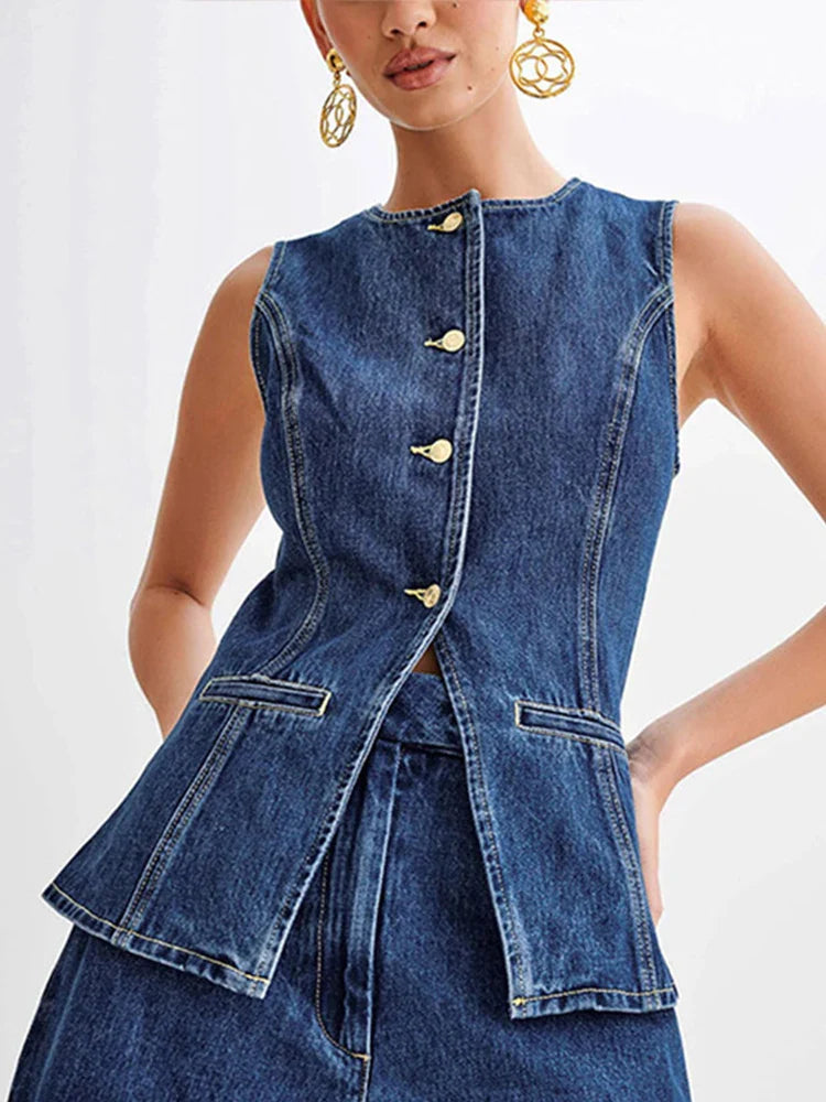 Polished Garment with an Effortless Classic Look