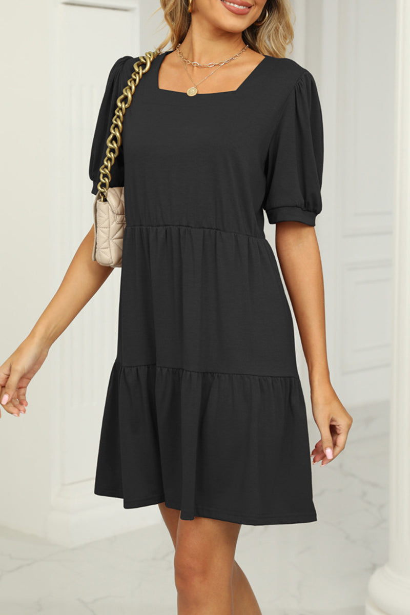 Well Tailored Dress with a Graceful Silhouette
