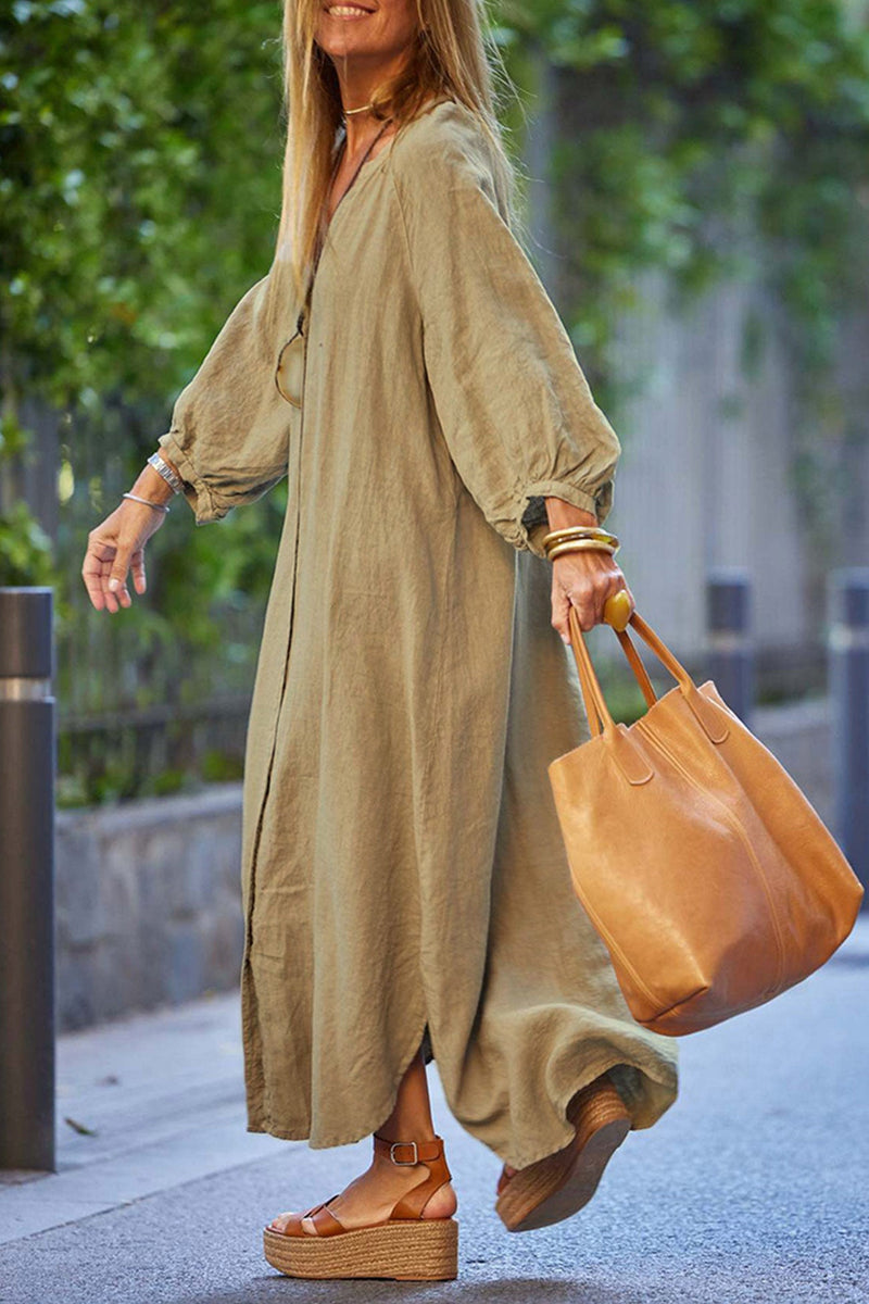 Beautifully Finished Dress in a Timeless Design