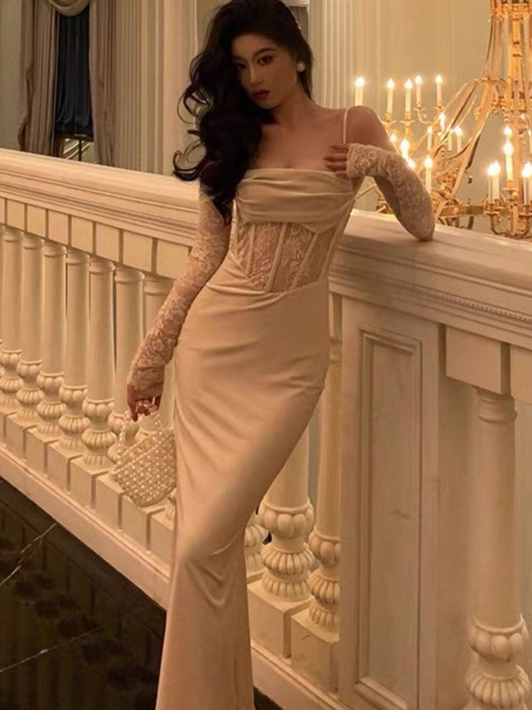 Effortlessly Elegant Dress with a Timeless Design