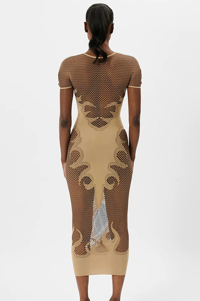 Gracefully Styled Dress for Any Occasion