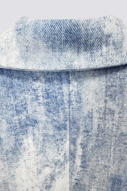 Beautifully Finished Garment in a Timeless Design