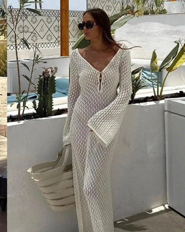 Beautifully Finished Dress in a Timeless Design