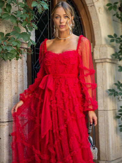 Beautifully Crafted Dress in a Classic Style