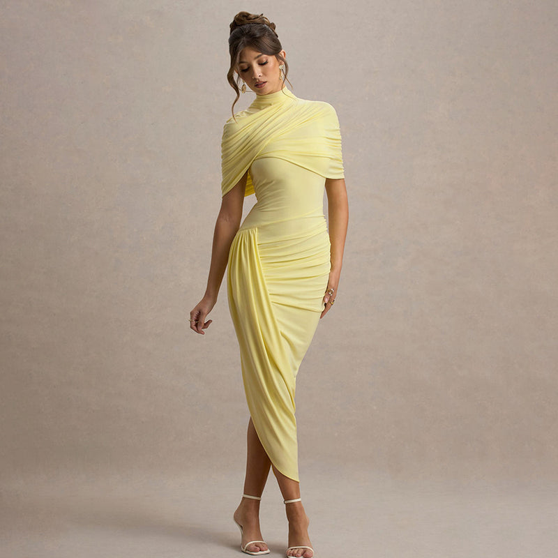 Well Tailored Dress with a Graceful Silhouette