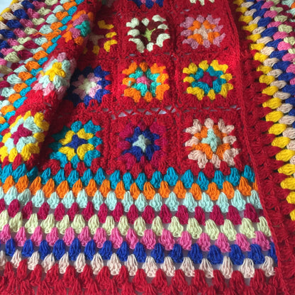 Well Tailored Cardigan with a Graceful Silhouette