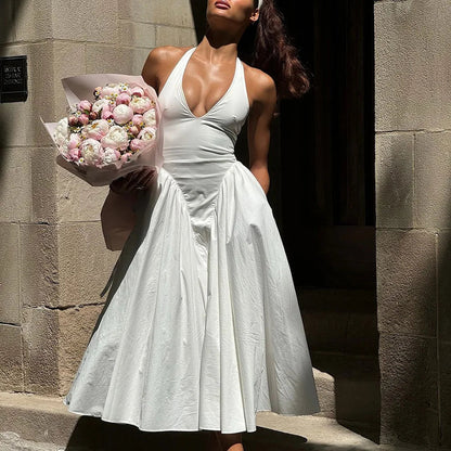 Beautifully Crafted Dress in a Classic Style