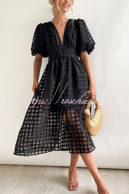 Classic Vintage & Enduringly Stylish Dress