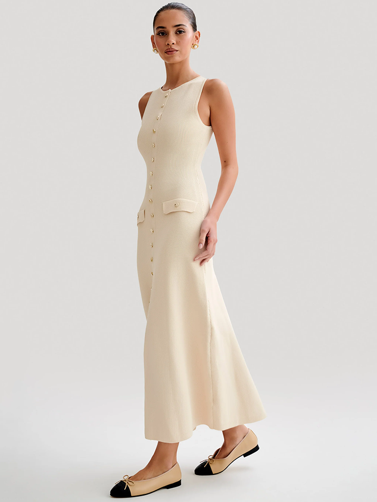 Beautifully Crafted Dress in a Classic Style