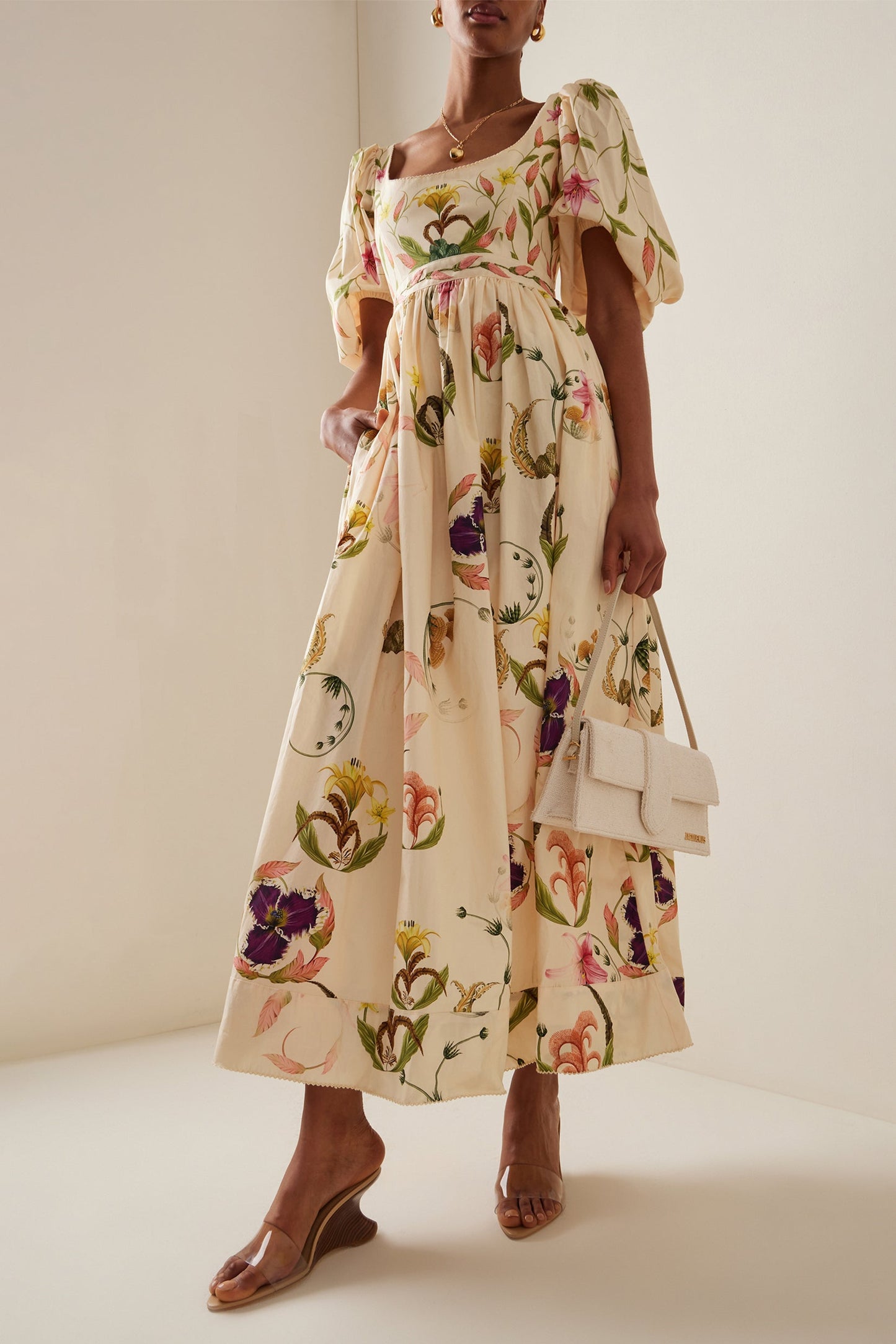 Polished Dress with an Effortless Classic Look