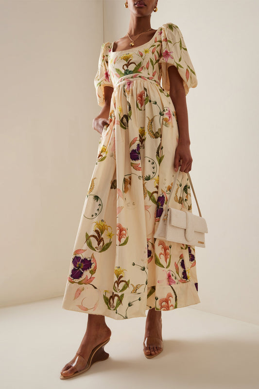 Polished Dress with an Effortless Classic Look