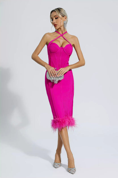 Beautifully Finished Dress in a Timeless Design