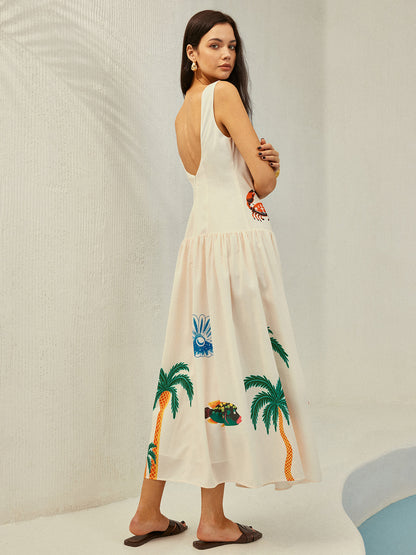 Well Tailored Dress with a Graceful Silhouette