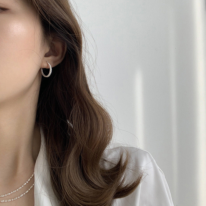 Romantic Silver Earring for Special Moments