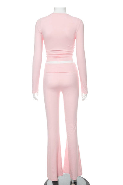Effortlessly Elegant Pants with a Timeless Design