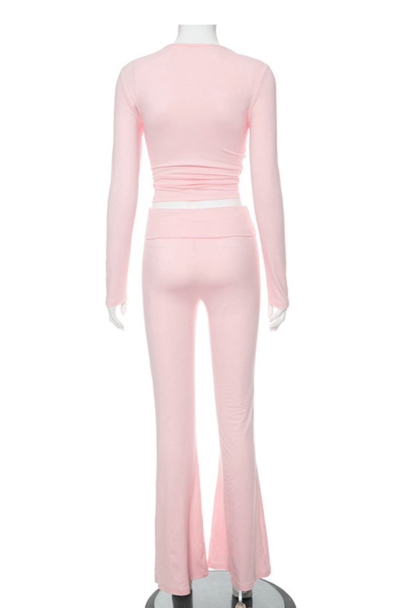 Effortlessly Elegant Pants with a Timeless Design