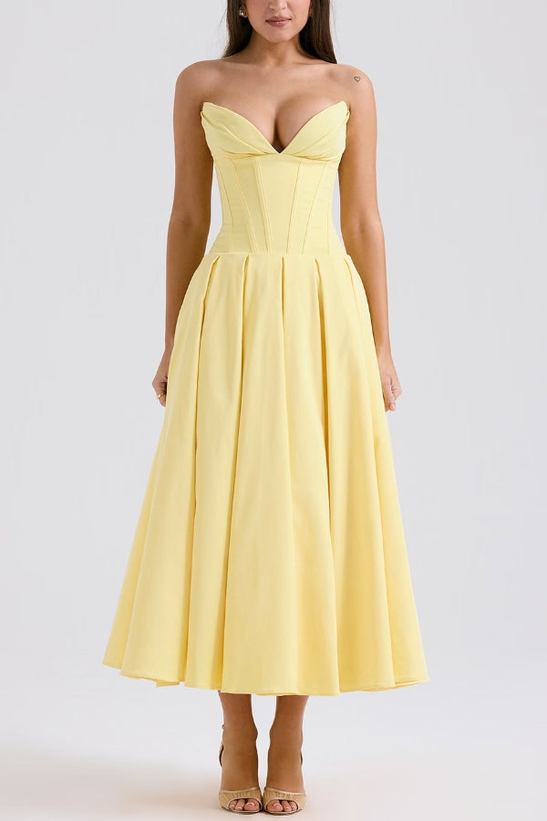 Beautifully Crafted Dress in a Classic Style