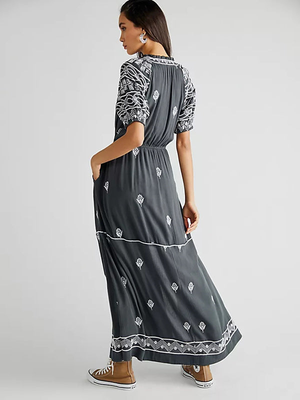 Classic Vintage & Enduringly Stylish Dress