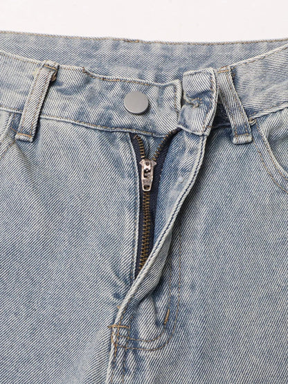 Sophisticated Garment with a Clean Classic Look