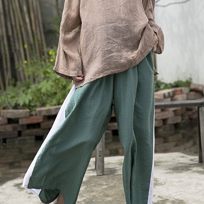 Classic Vintage Pants with a Flattering Fit