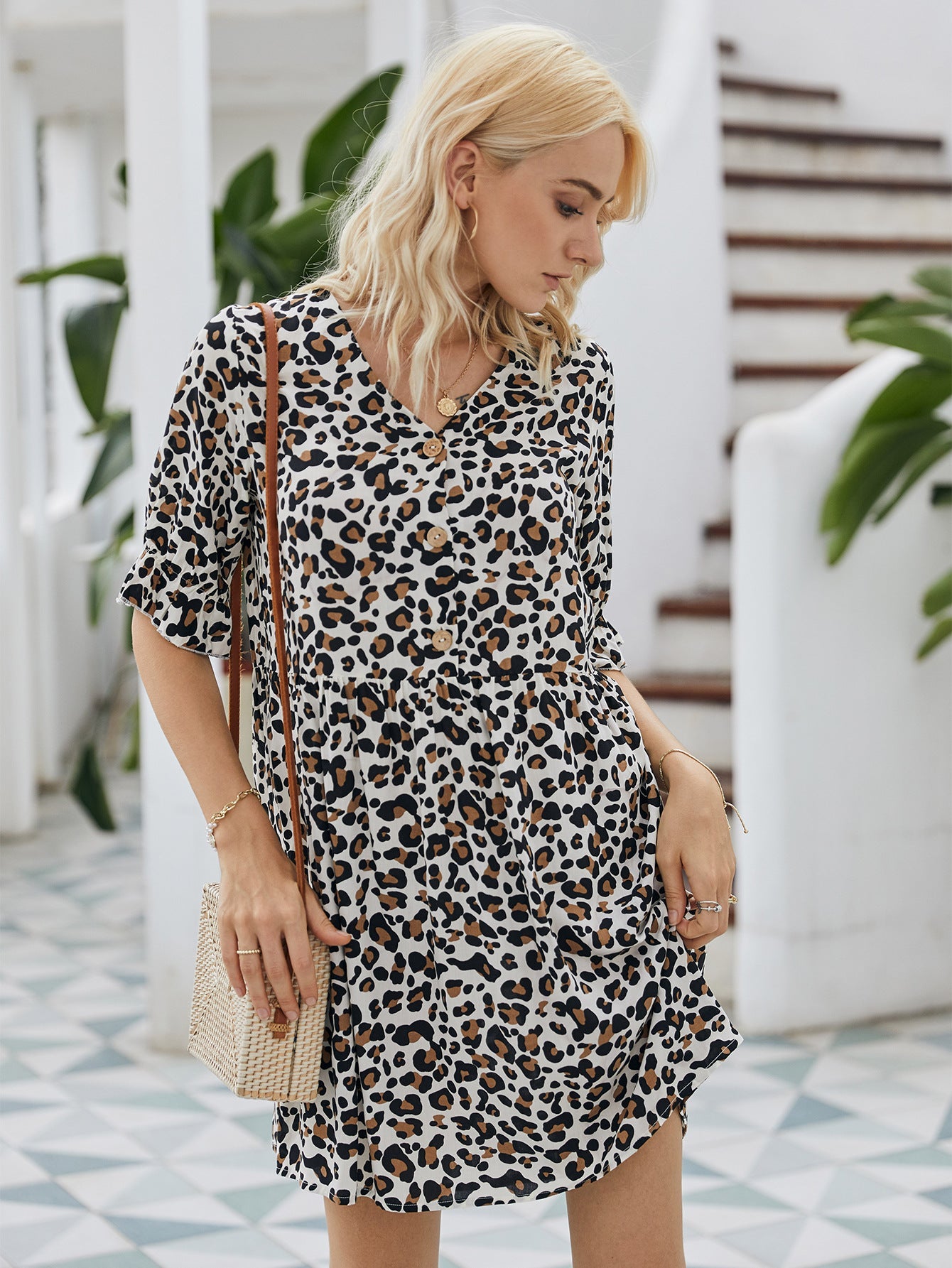 Beautifully Crafted Dress in a Classic Style