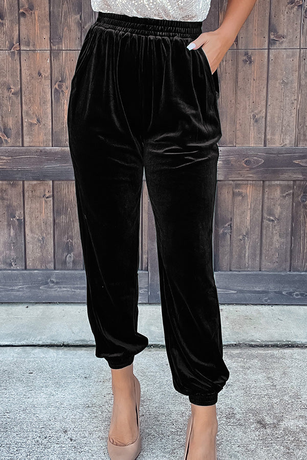 Sophisticated Pants with a Clean Classic Look