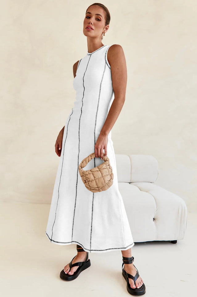 Gracefully Styled Dress for Any Occasion