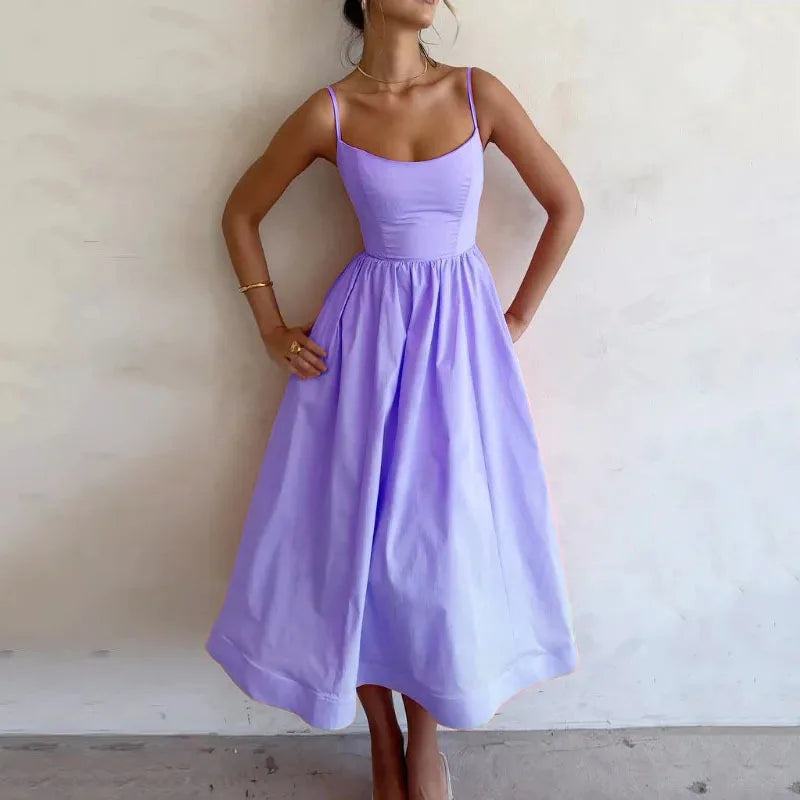 Classic Vintage Dress with a Flattering Fit