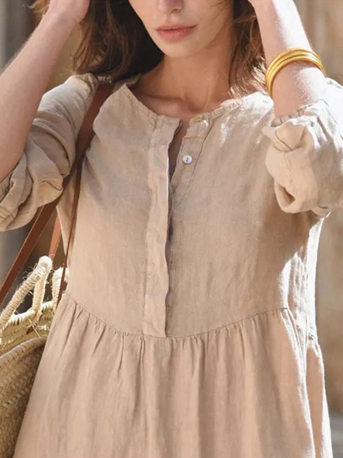 Beautifully Finished Dress in a Timeless Design
