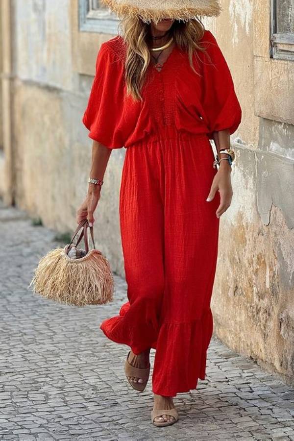 Gracefully Styled Dress for Any Occasion