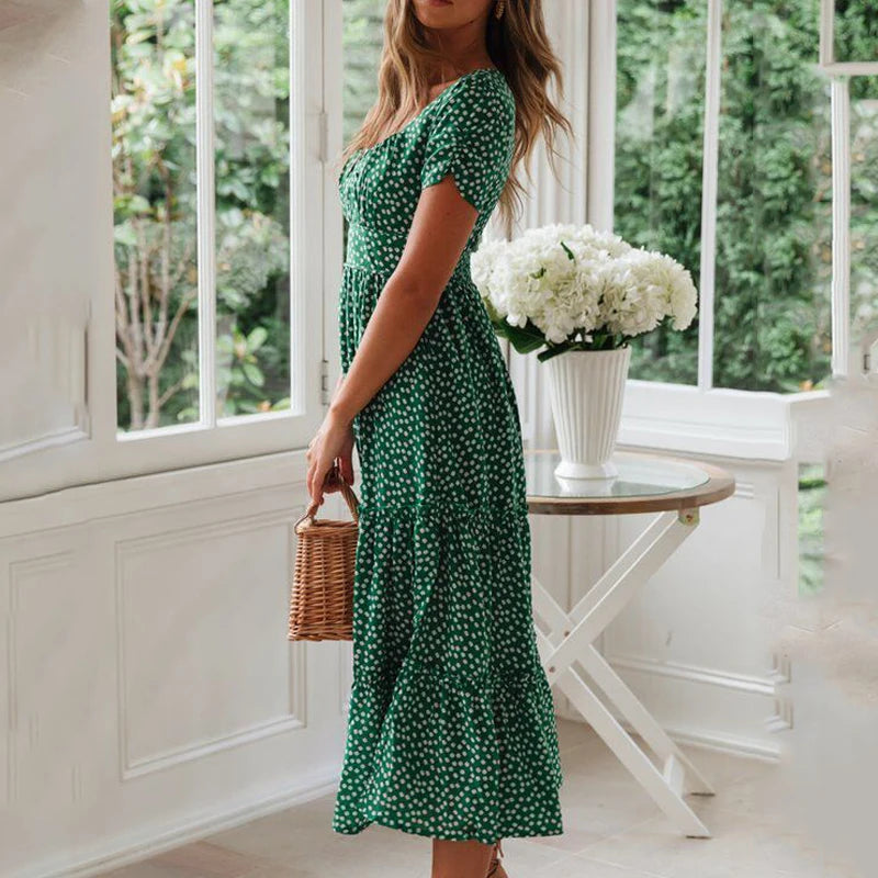 Classic Vintage & Enduringly Stylish Dress