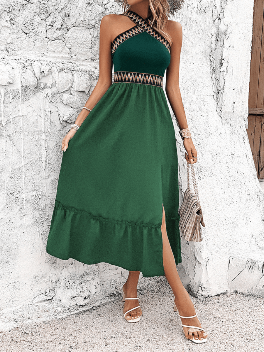 Sophisticated Dress with a Clean Classic Look