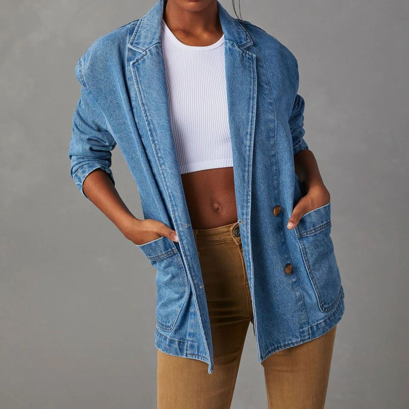Sophisticated Garment with a Clean Classic Look