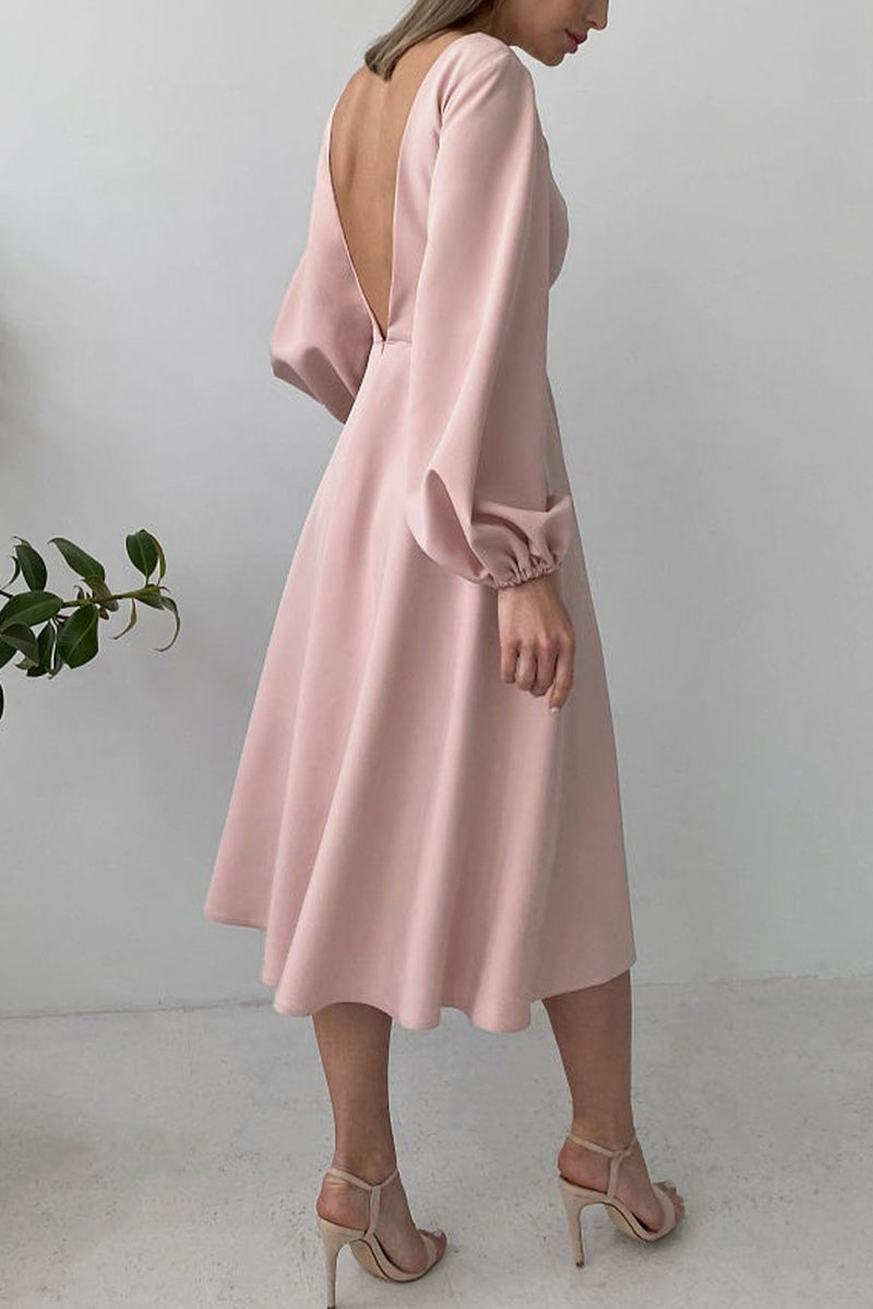 Classic Vintage Dress with a Flattering Fit