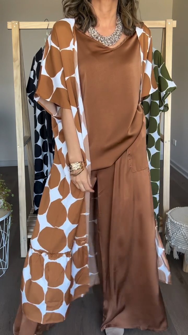 Beautifully Finished Garment in a Timeless Design