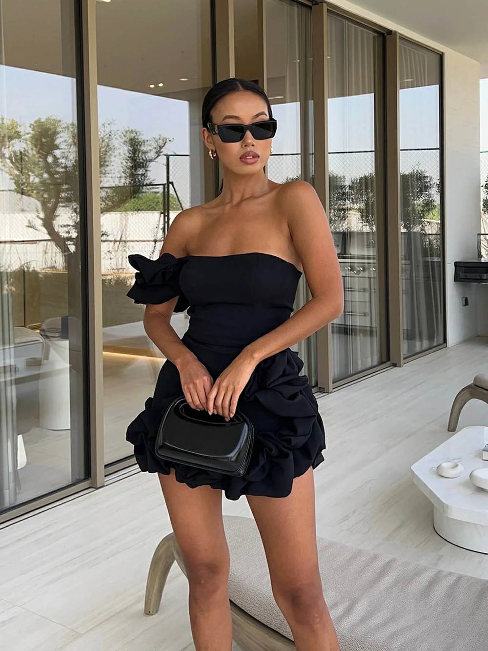 Classic Vintage Dress with a Flattering Fit