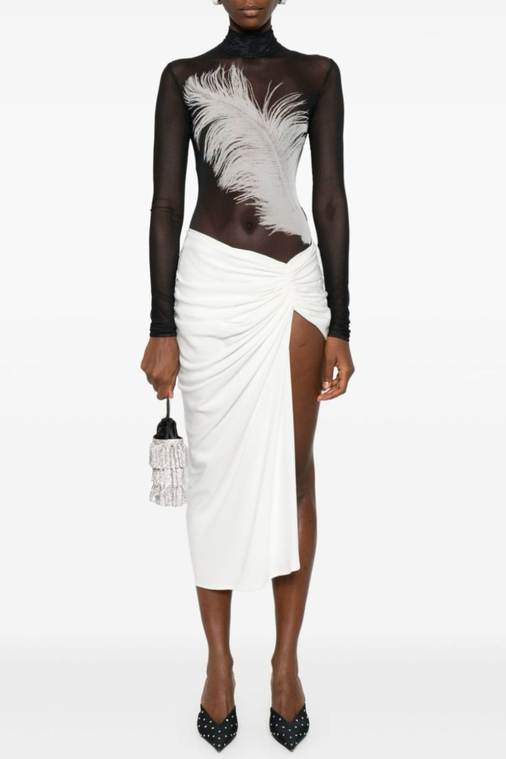 Well Tailored Garment with a Graceful Silhouette