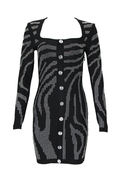 Gracefully Styled Dress for Any Occasion