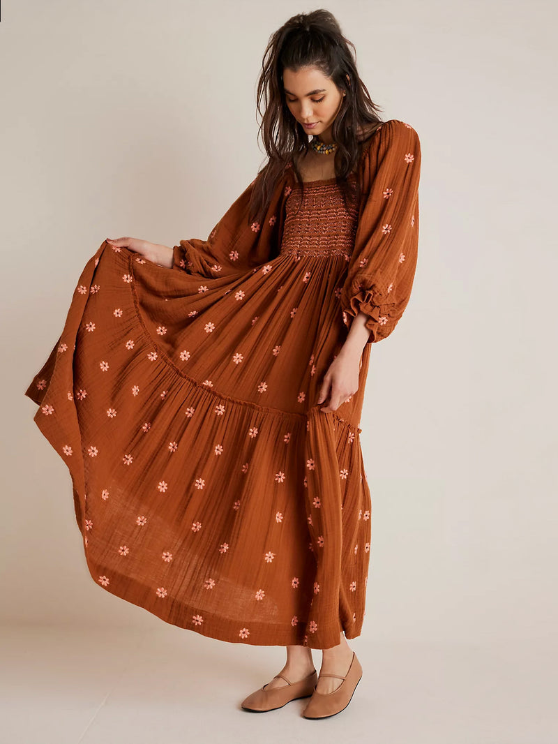 Classic Vintage Dress with a Flattering Fit