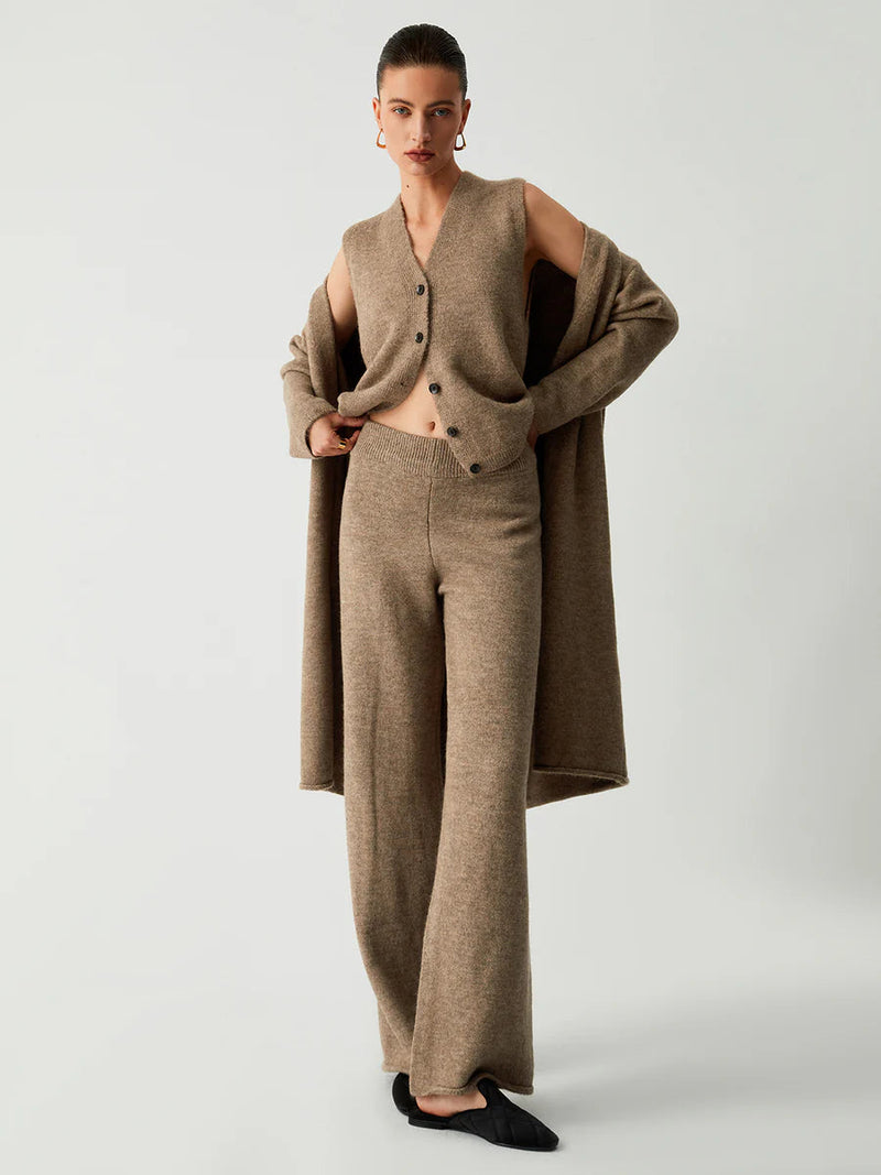 Classic Vintage & Enduringly Stylish Cardigan