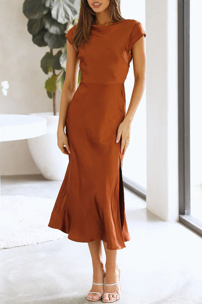 Polished Dress with an Effortless Classic Look